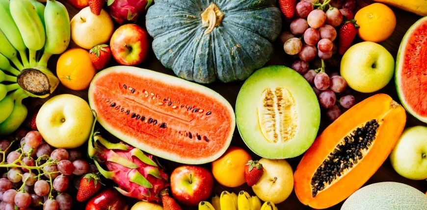 Trading Fruits assorted mixed fruits